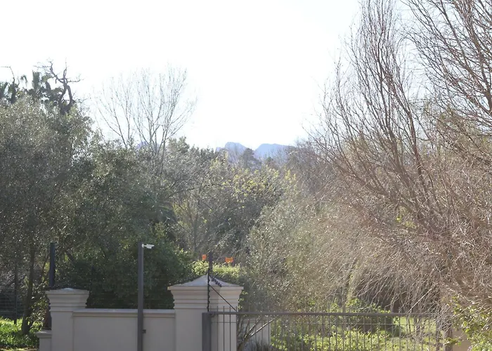 Jakaranda Cottage